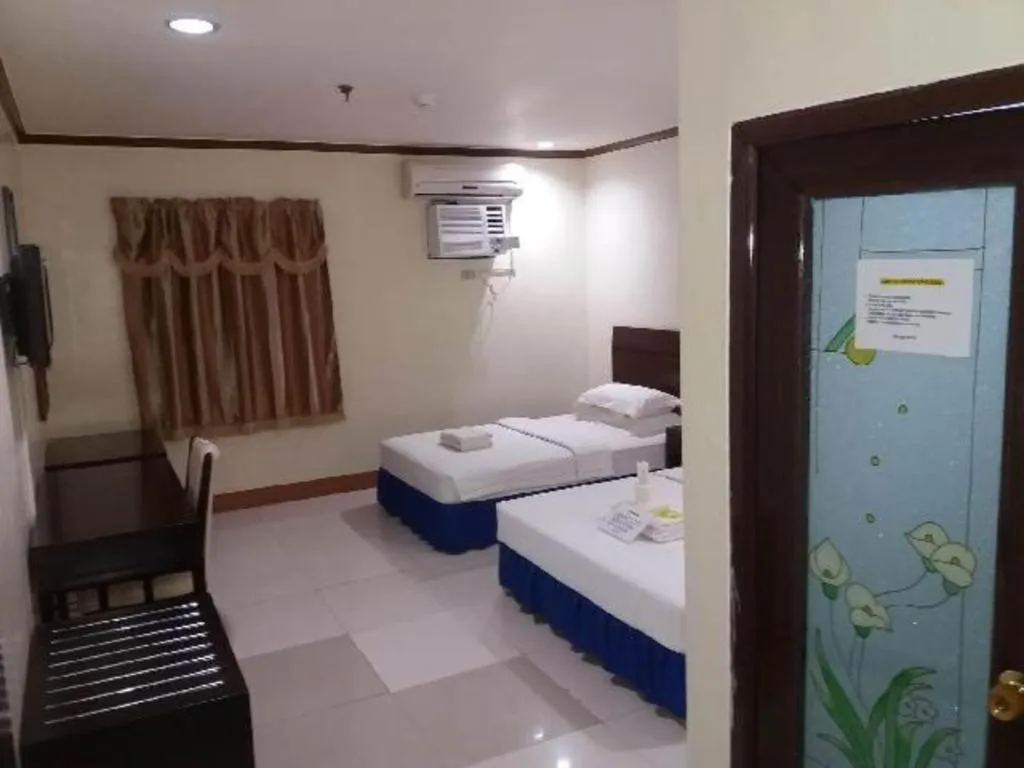 Bed in Jeamco Royal Hotel - Baybay