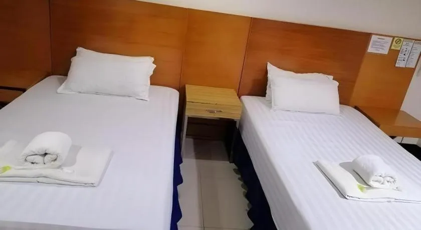 Bed in Jeamco Royal Hotel - Pasig