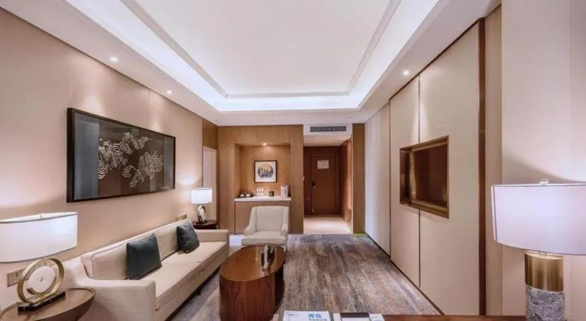 Qingdao Hualan Hotel