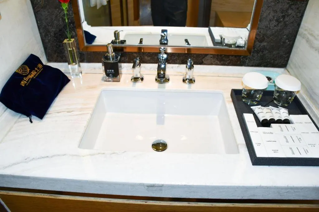 Qingdao Hualan Hotel