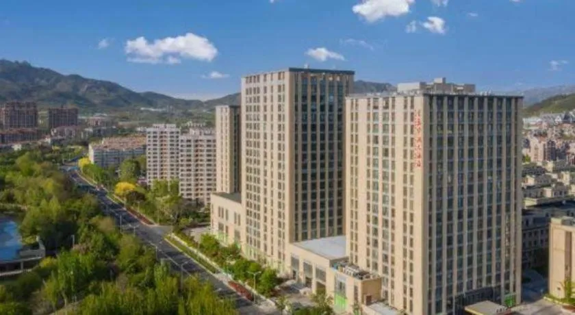 Qingdao Hualan Hotel