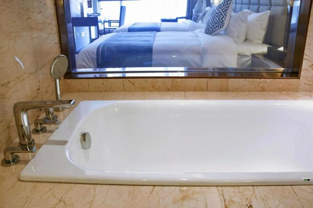 Bed in Qingdao Hualan Hotel