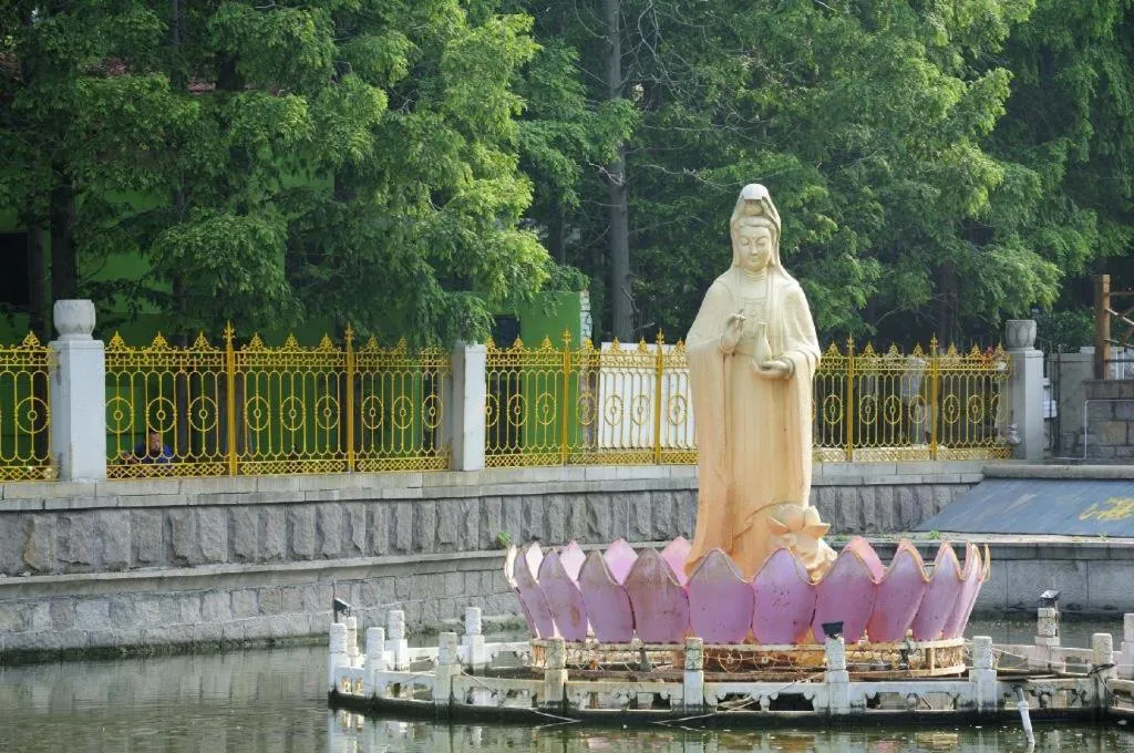 Qingdao Hualan Hotel