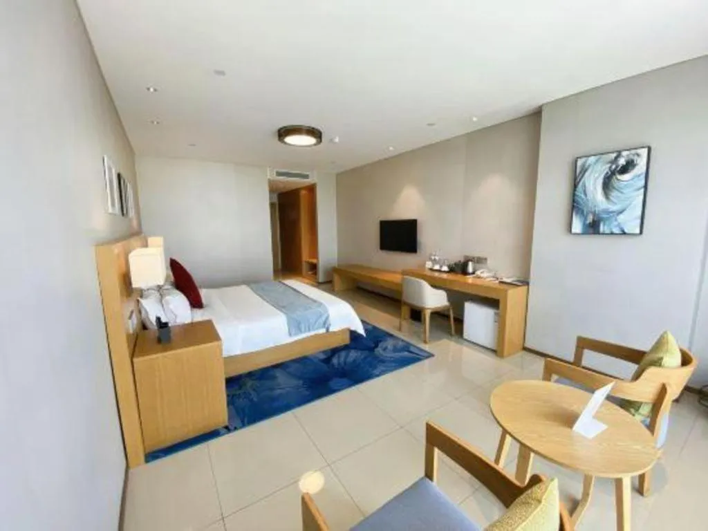 Bed in Qingdao Hualan Hotel