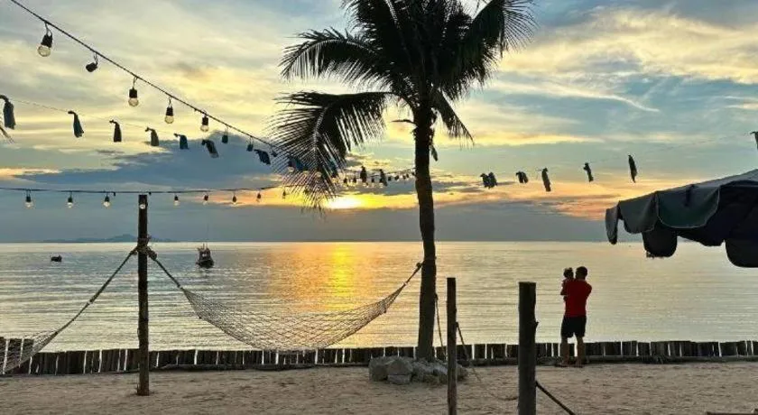 Golden Dragon Beach Resort Pattaya (Bang Lamung)