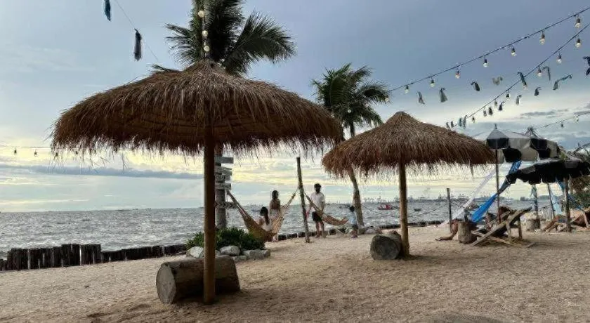 Golden Dragon Beach Resort Pattaya (Bang Lamung)