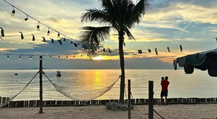 Golden Dragon Beach Resort Pattaya (Bang Lamung)