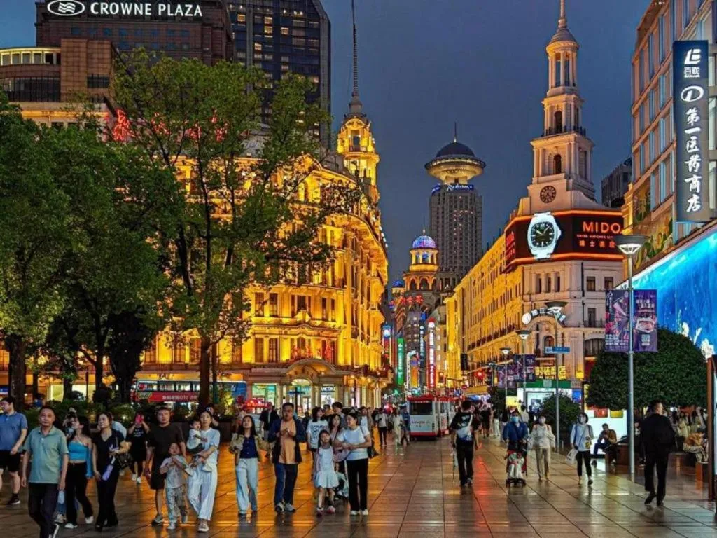 baseLITE-XINTIANDI Serviced Apartment