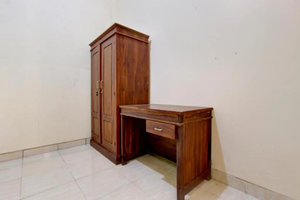 OYO Life 93662 Kost Pak Budi