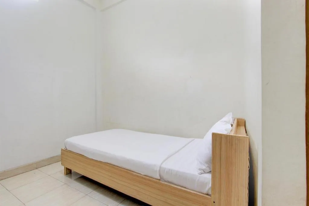 Bed in OYO Life 93662 Kost Pak Budi