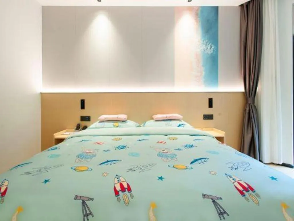 Bed in ZTE Hotel Shenzhen