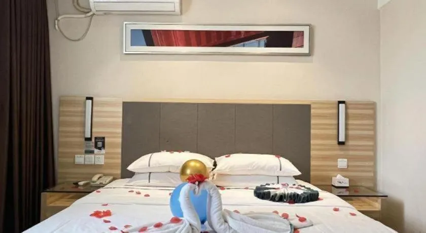 Bed in City Comfort Inn Chongqing Southwest University Beibei Metro Station