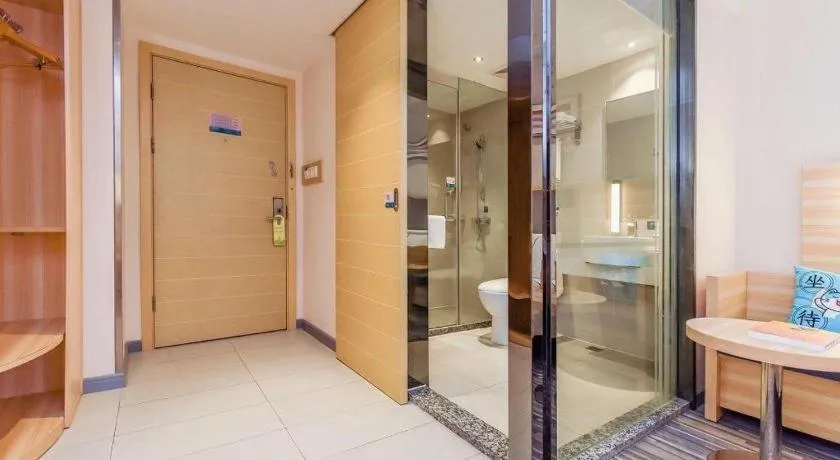 Bed in City Comfort Inn Chongqing Southwest University Beibei Metro Station