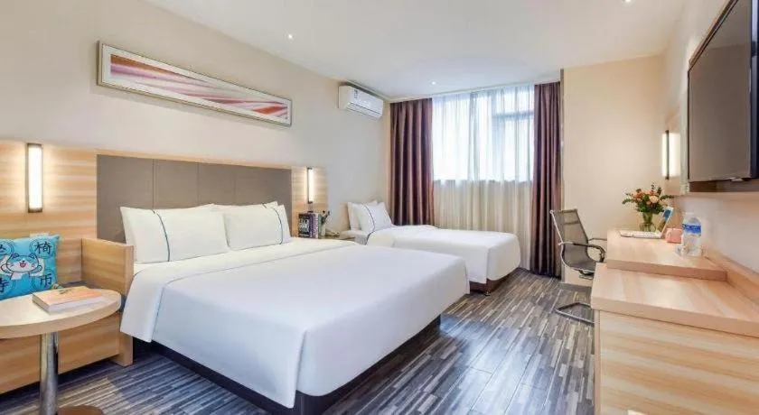 Bed in City Comfort Inn Chongqing Southwest University Beibei Metro Station