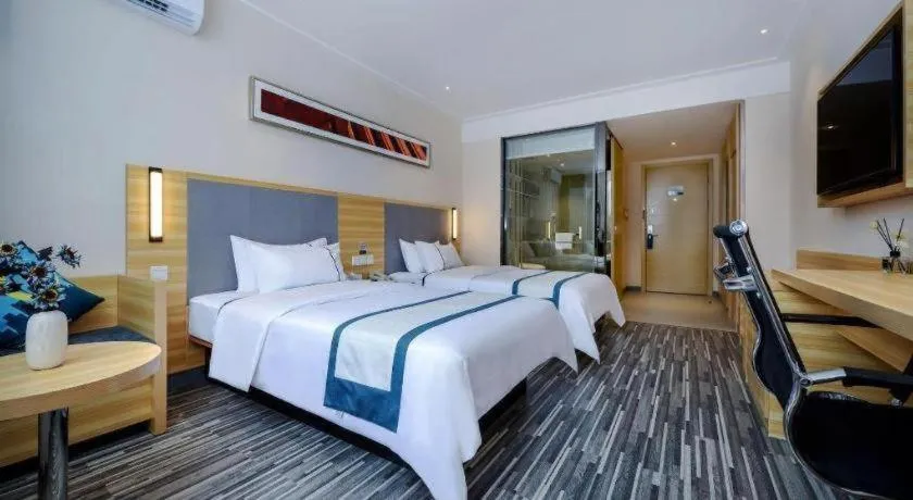 Bed in City Comfort Inn Chongqing Southwest University Beibei Metro Station