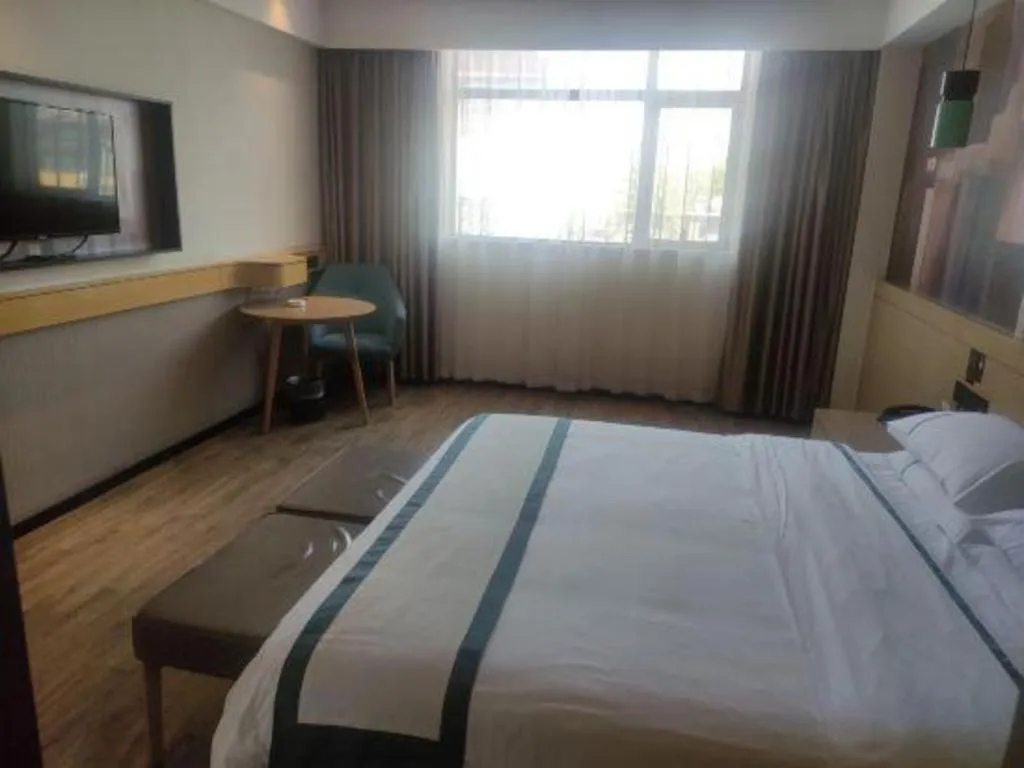 Bed in City Comfort Inn Jingzhou Gongan Chengshi Square