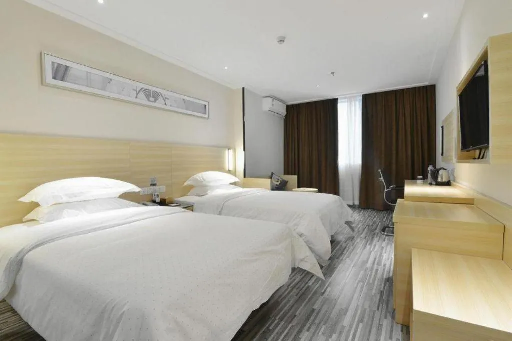 Bed in City Comfort Inn Foshan Nanhai Avenue Guicheng Metro Station