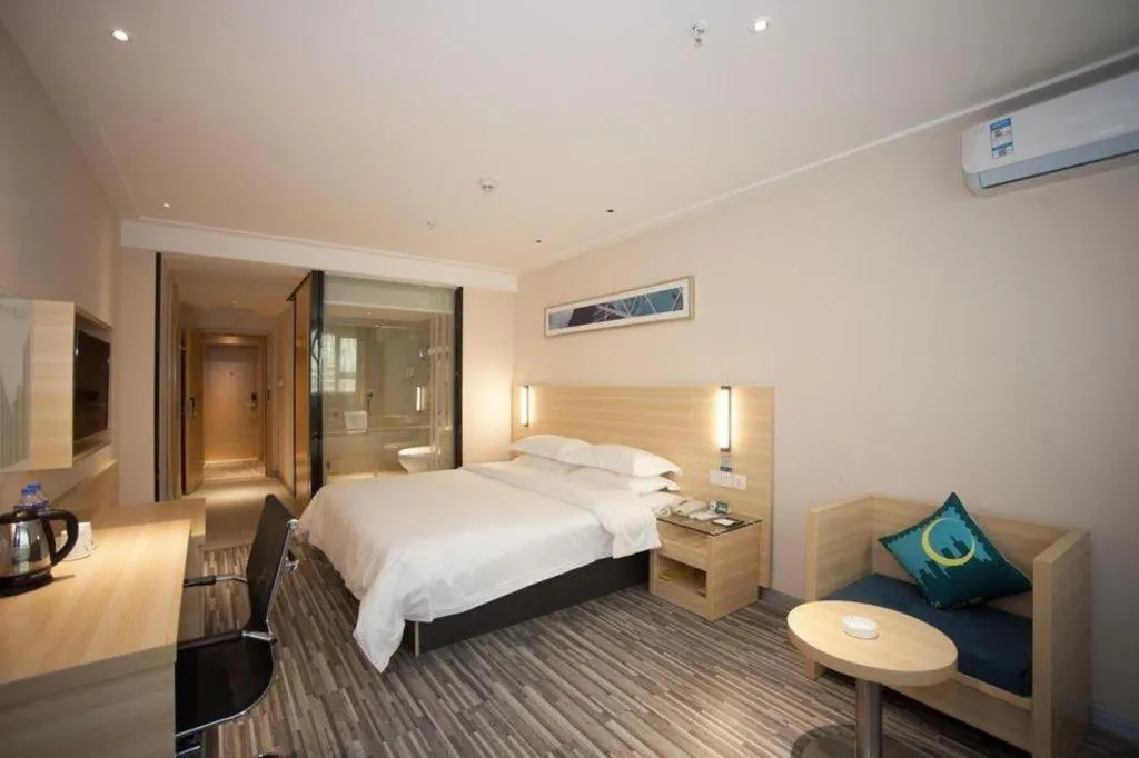 Bed in City Comfort Inn Foshan Nanhai Avenue Guicheng Metro Station
