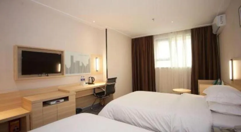 Bed in City Comfort Inn Foshan Nanhai Avenue Guicheng Metro Station