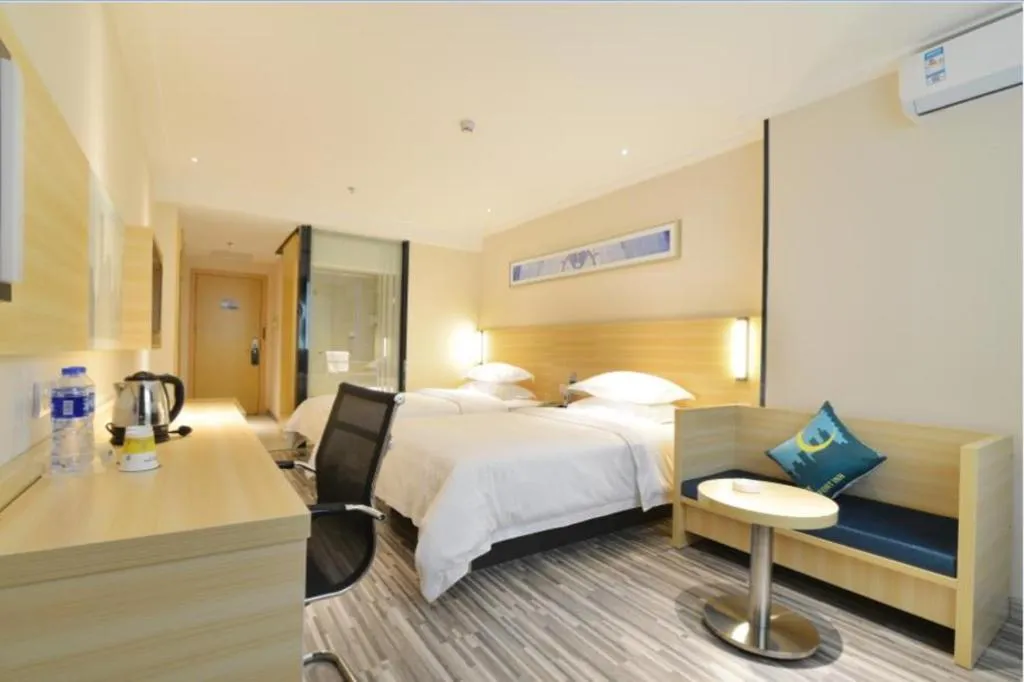 Bed in City Comfort Inn Foshan Nanhai Avenue Guicheng Metro Station