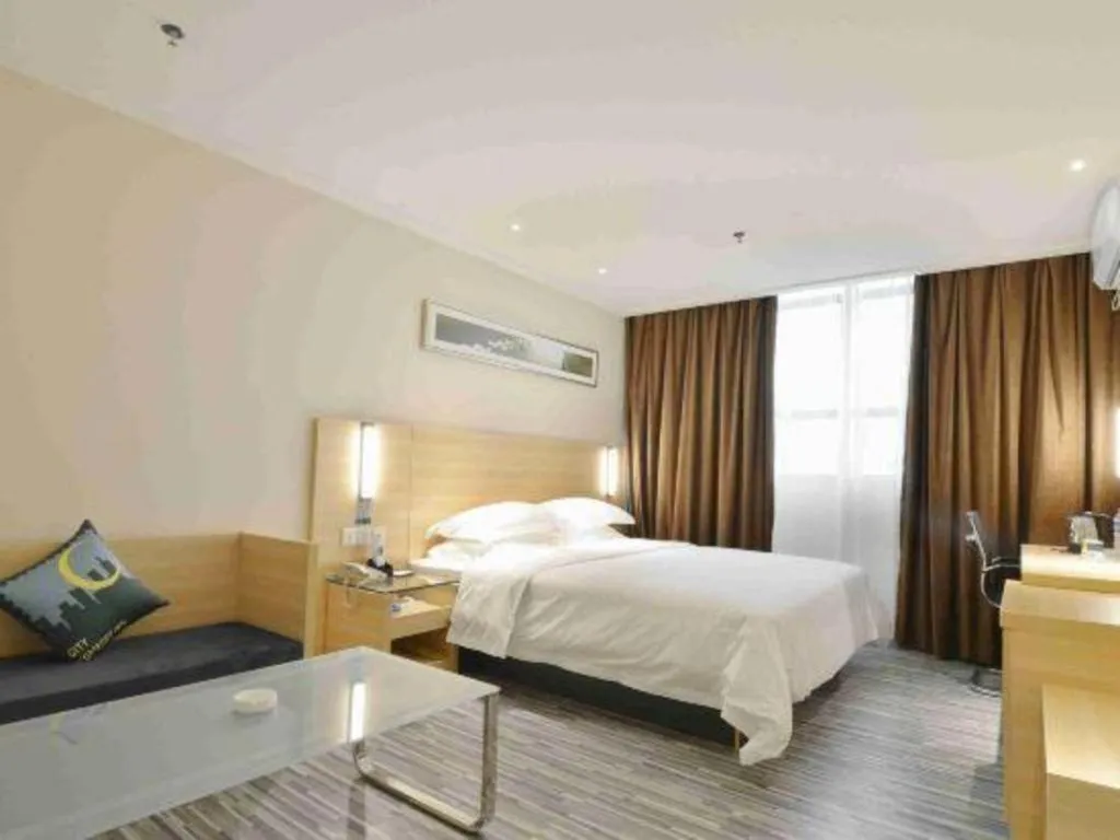 Bed in City Comfort Inn Foshan Nanhai Avenue Guicheng Metro Station