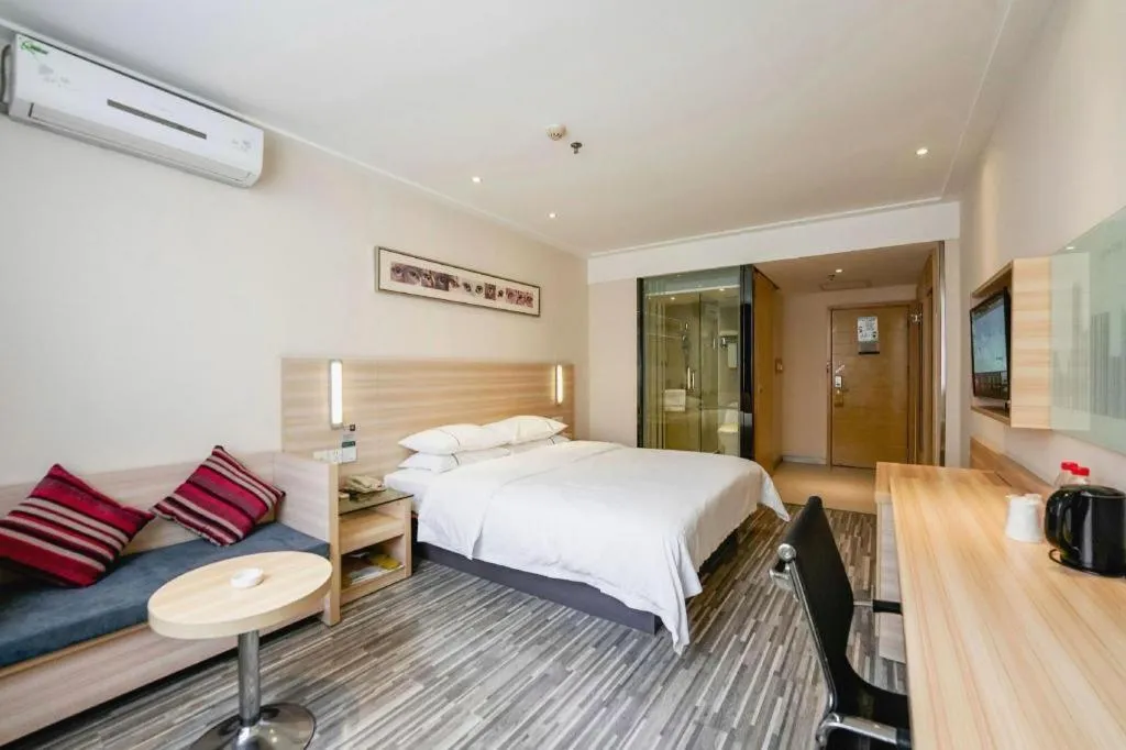 Bed in City Comfort Inn Foshan Nanhai Avenue Guicheng Metro Station