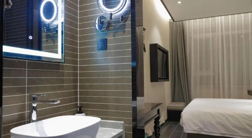 Bed in Xana Hotelle Beijing Fengtai Railway Station Tiantan Hospital