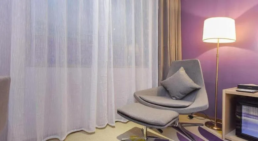 Lavande Hotel Chongqing Xinghui Liangjiang Happiness Plaza