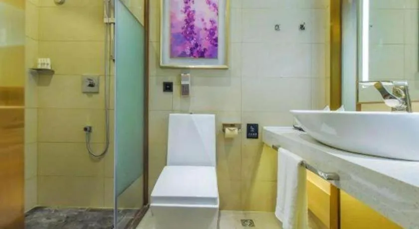 Lavande Hotel Chongqing Xinghui Liangjiang Happiness Plaza