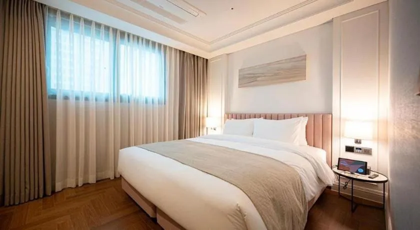 Bed in HOTEL D EDITION