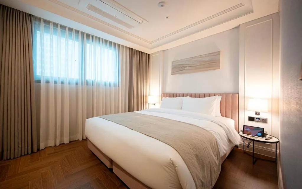 Bed in HOTEL D EDITION