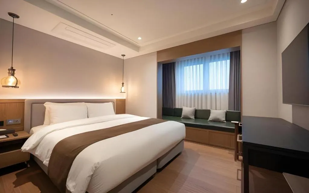 Bed in HOTEL D EDITION