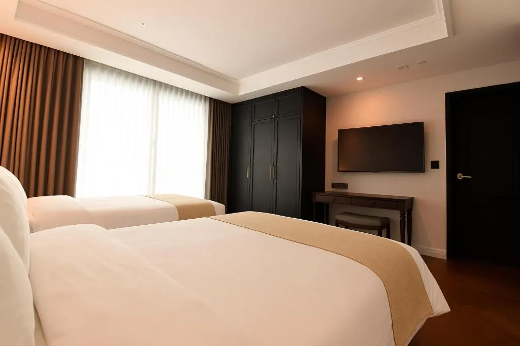 Bed in HOTEL D EDITION