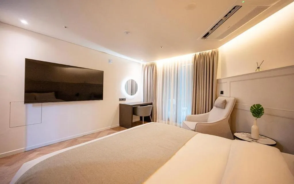 Bed in HOTEL D EDITION