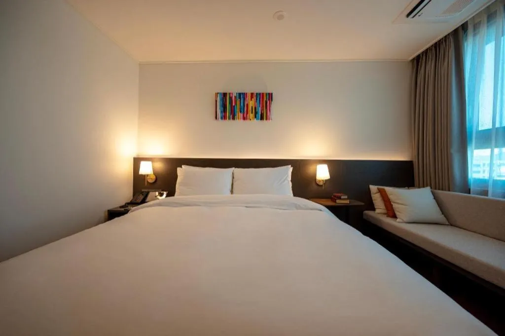 Bed in HOTEL D EDITION