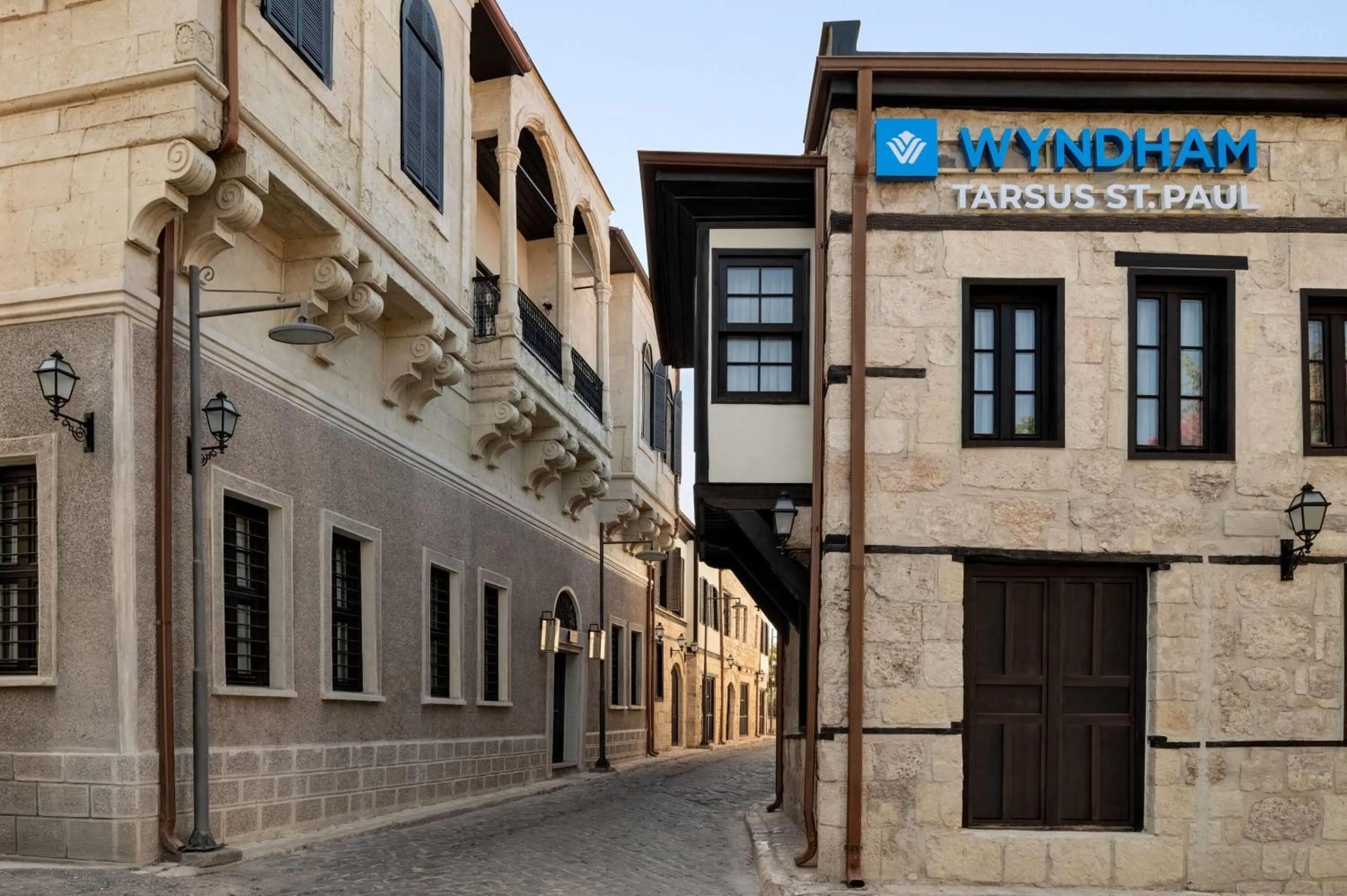 Property building in Wyndham Tarsus St.Paul