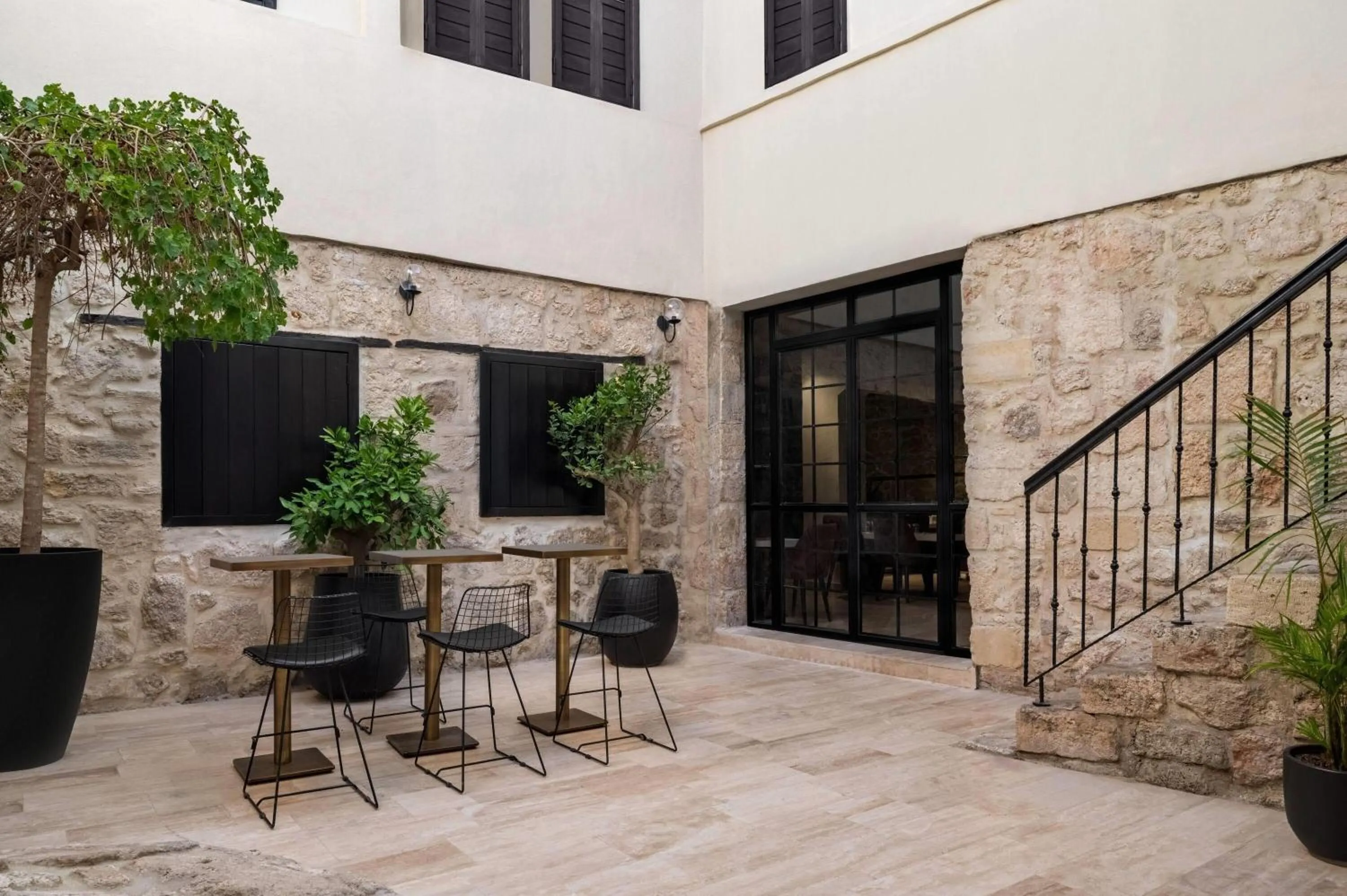 Property building in Wyndham Tarsus St.Paul