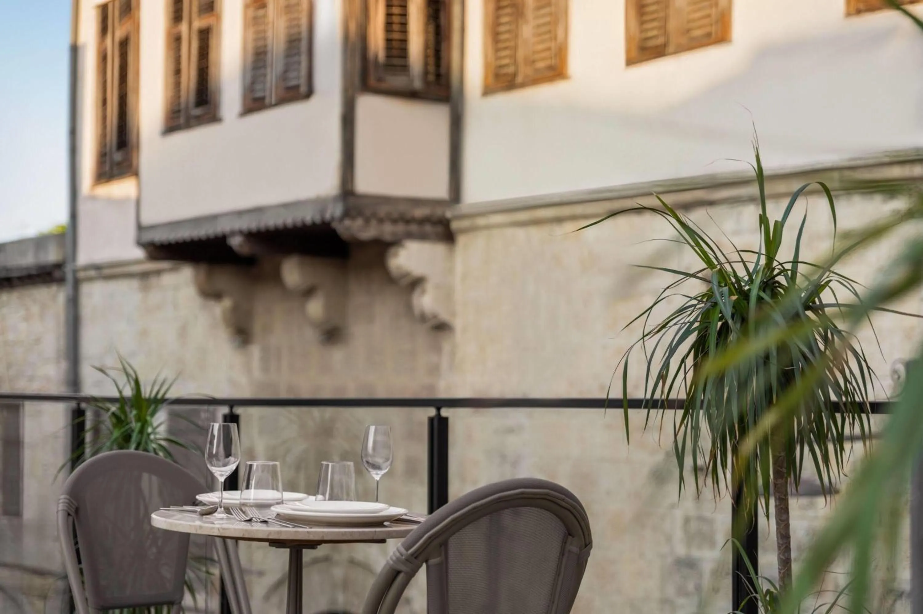 Restaurant/places to eat in Wyndham Tarsus St.Paul