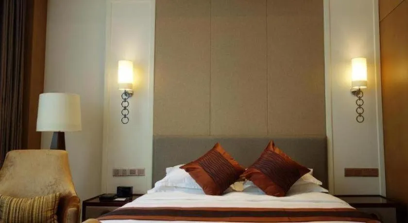 Bed in Shanghai Manhattan Hotel Minhang