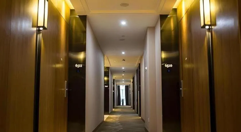 Shanghai Manhattan Hotel Minhang