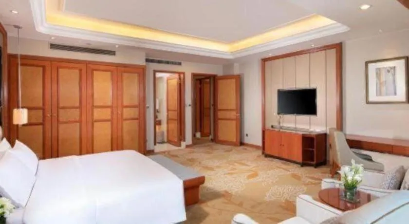 Bed in Empark Grand Hotel Fuzhou