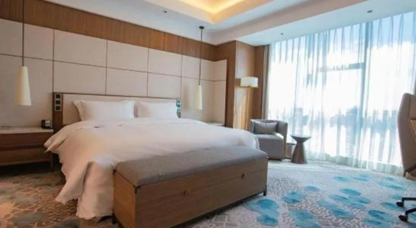 Bed in Empark Grand Hotel Fuzhou