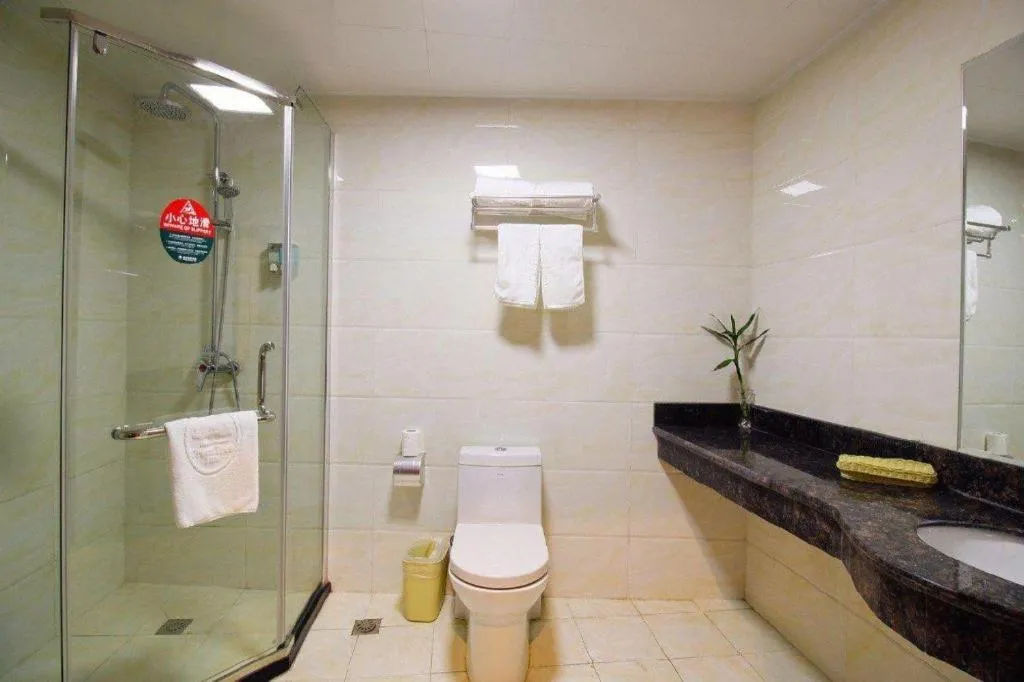 GreenTree Inn Hefei East Wangjiang Road CTCE Express Hotel