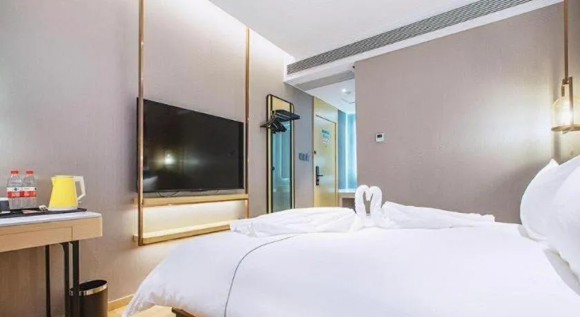 Bed in Jinjiang Inn Wuhan Linjiaohu Wanda Branch