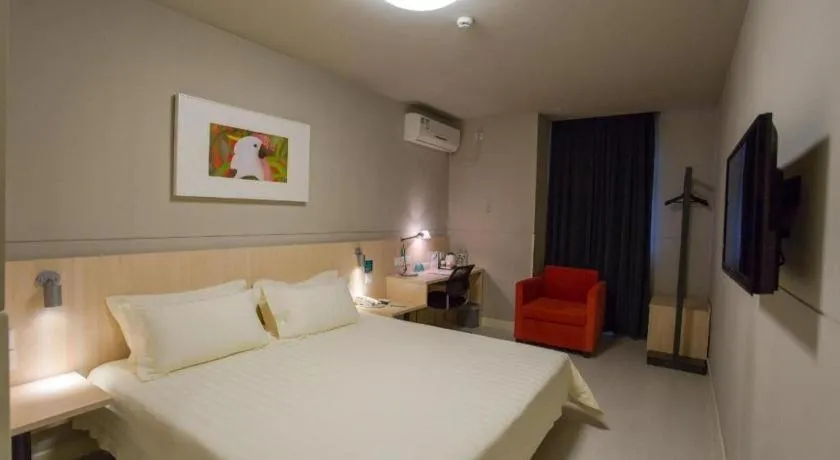 Bed in Jinjiang Inn Wuhan Linjiaohu Wanda Branch