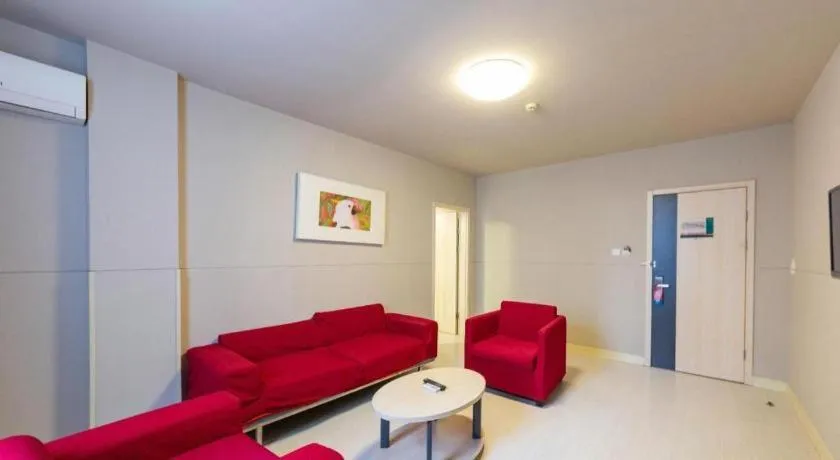 Jinjiang Inn Wuhan Linjiaohu Wanda Branch