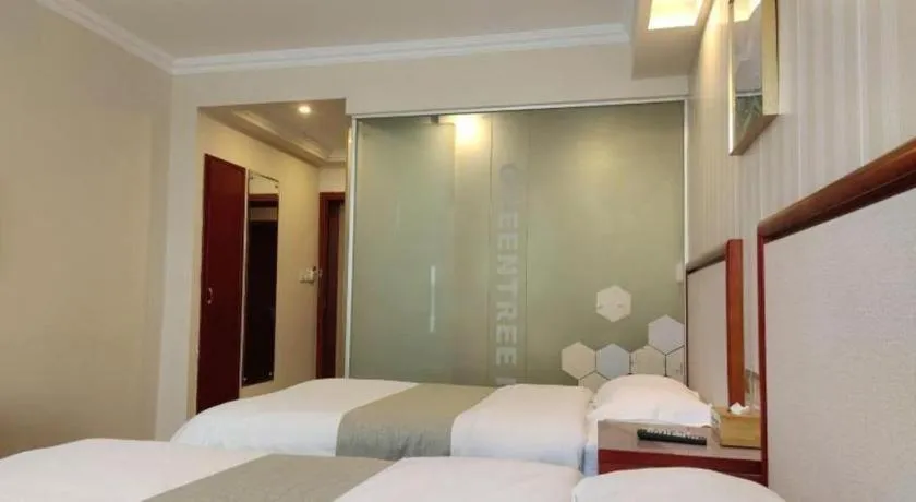 Bed in GreenTree Inn Zhenjiang Center Street No.1 Peoples Hospital Express Hotel