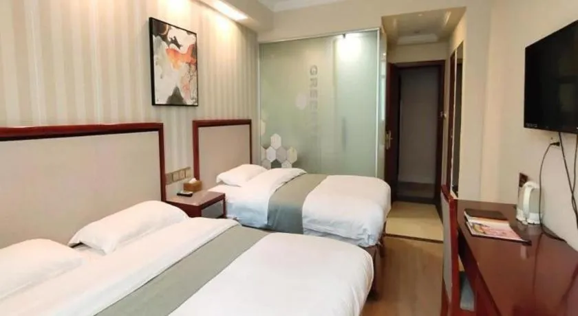 Bed in GreenTree Inn Zhenjiang Center Street No.1 Peoples Hospital Express Hotel