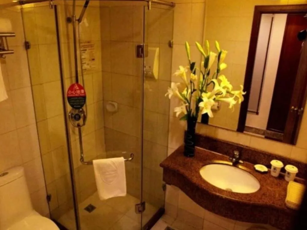 GreenTree Inn Zhenjiang Center Street No.1 Peoples Hospital Express Hotel