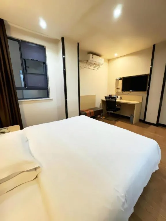 Bed in 7 Days Premium·Huanggang Walking Street
